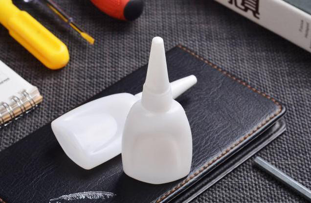 (圖:PVA膠水展示圖)